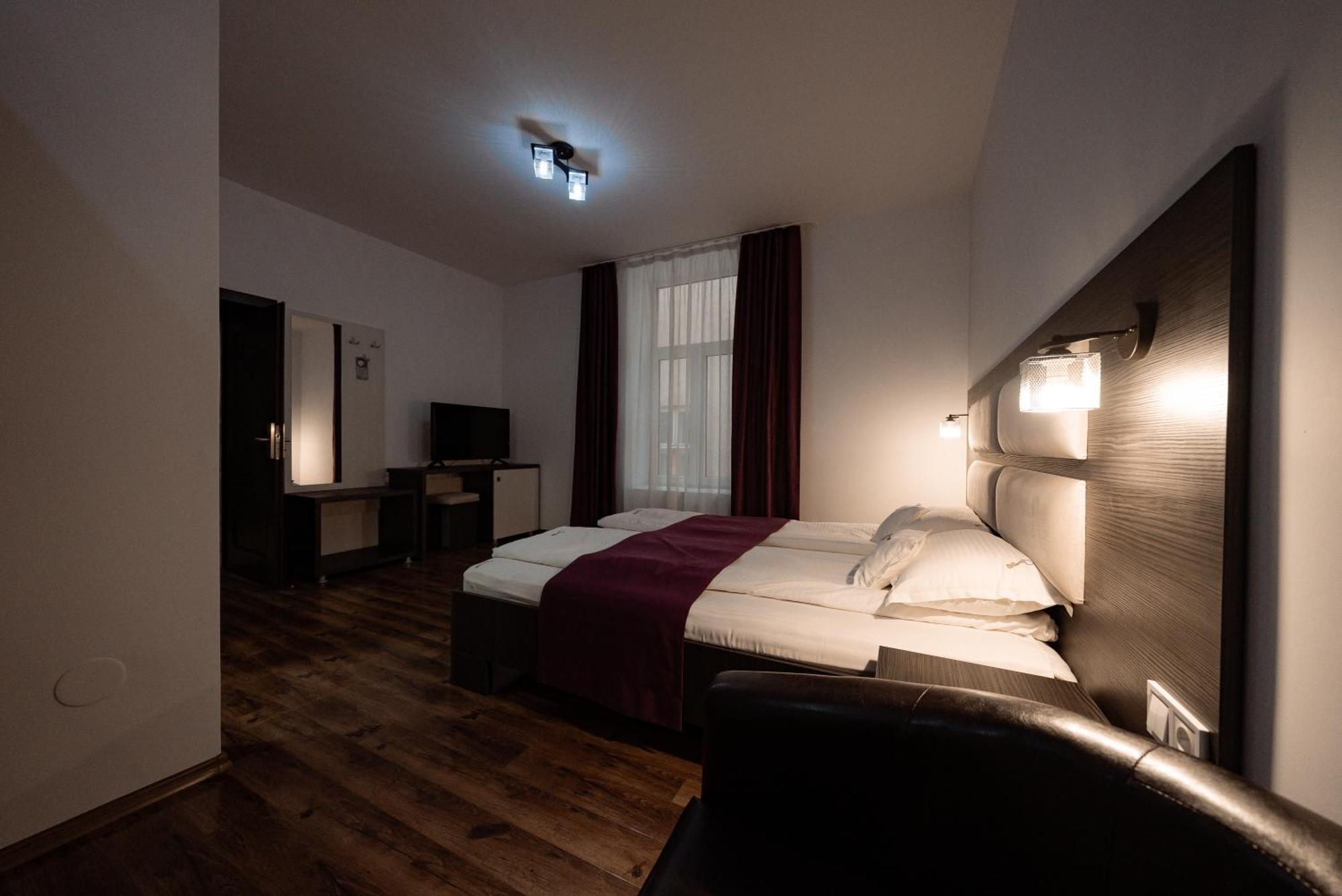 Quantum House Hotel Vatra Dornei Luaran gambar