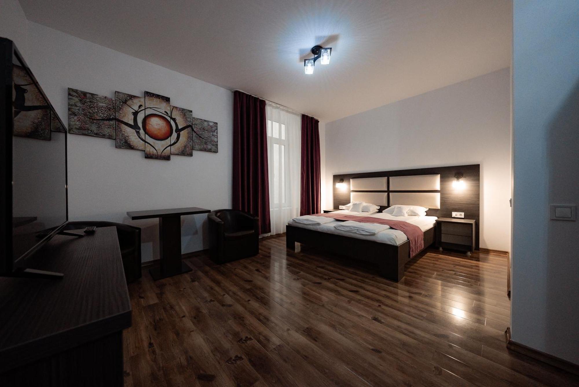 Quantum House Hotel Vatra Dornei Luaran gambar