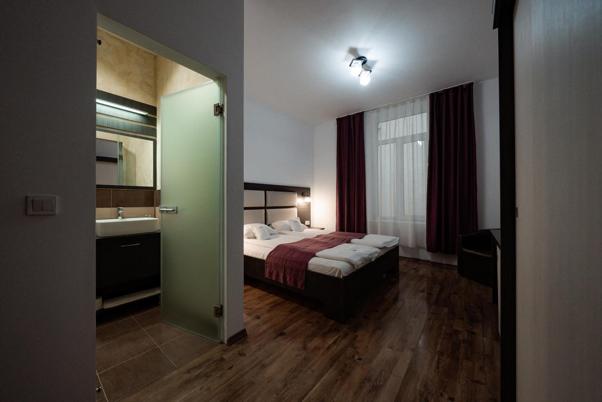Quantum House Hotel Vatra Dornei Luaran gambar