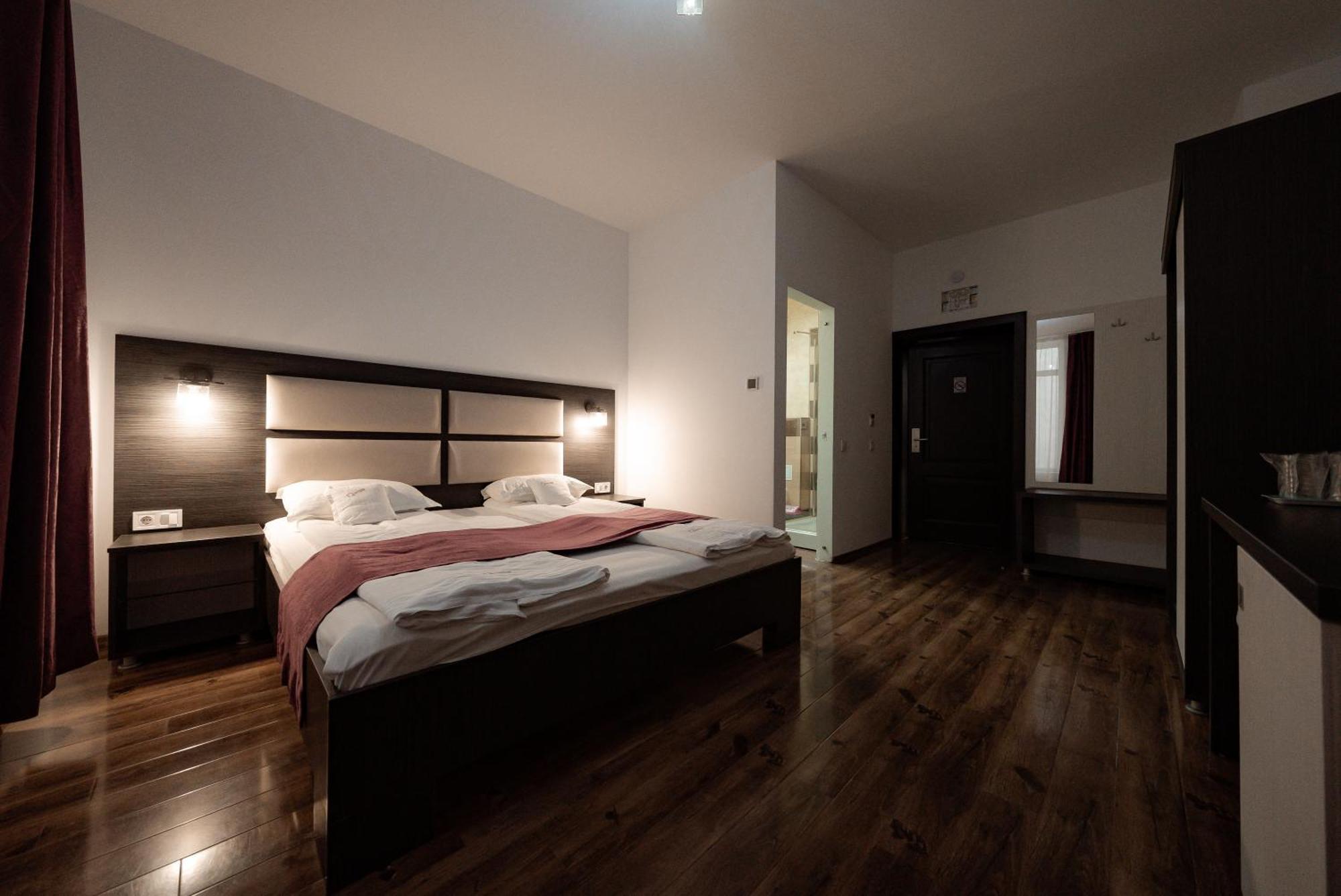 Quantum House Hotel Vatra Dornei Luaran gambar