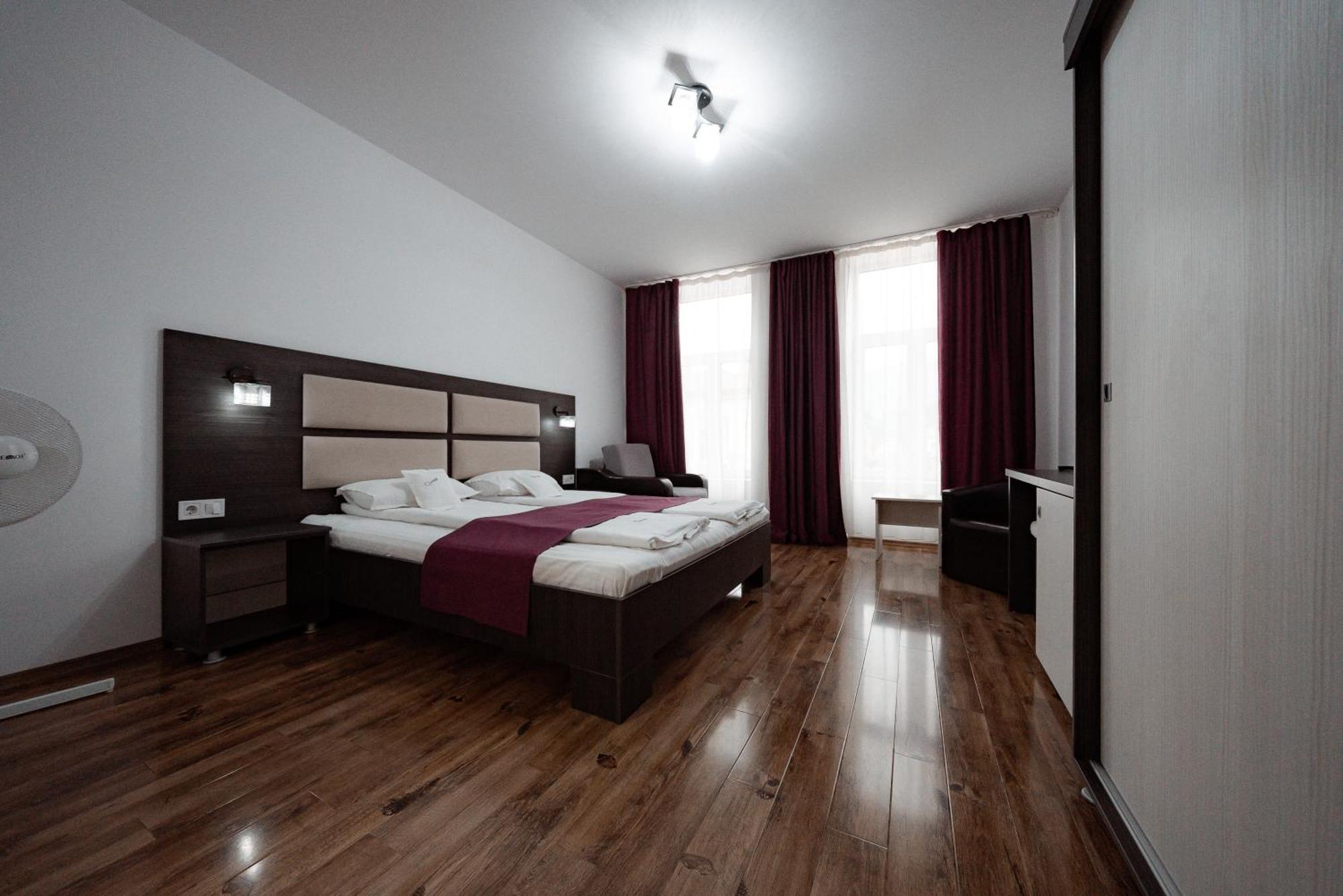 Quantum House Hotel Vatra Dornei Luaran gambar