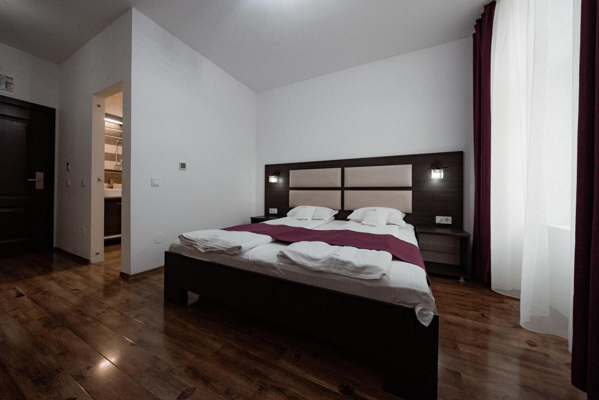 Quantum House Hotel Vatra Dornei Luaran gambar