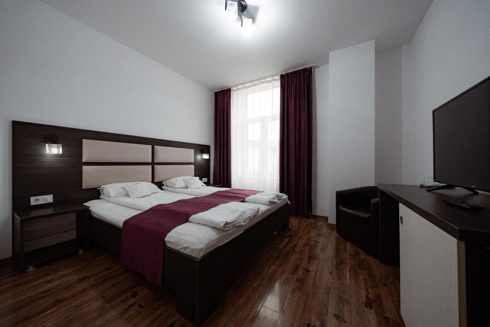 Quantum House Hotel Vatra Dornei Luaran gambar